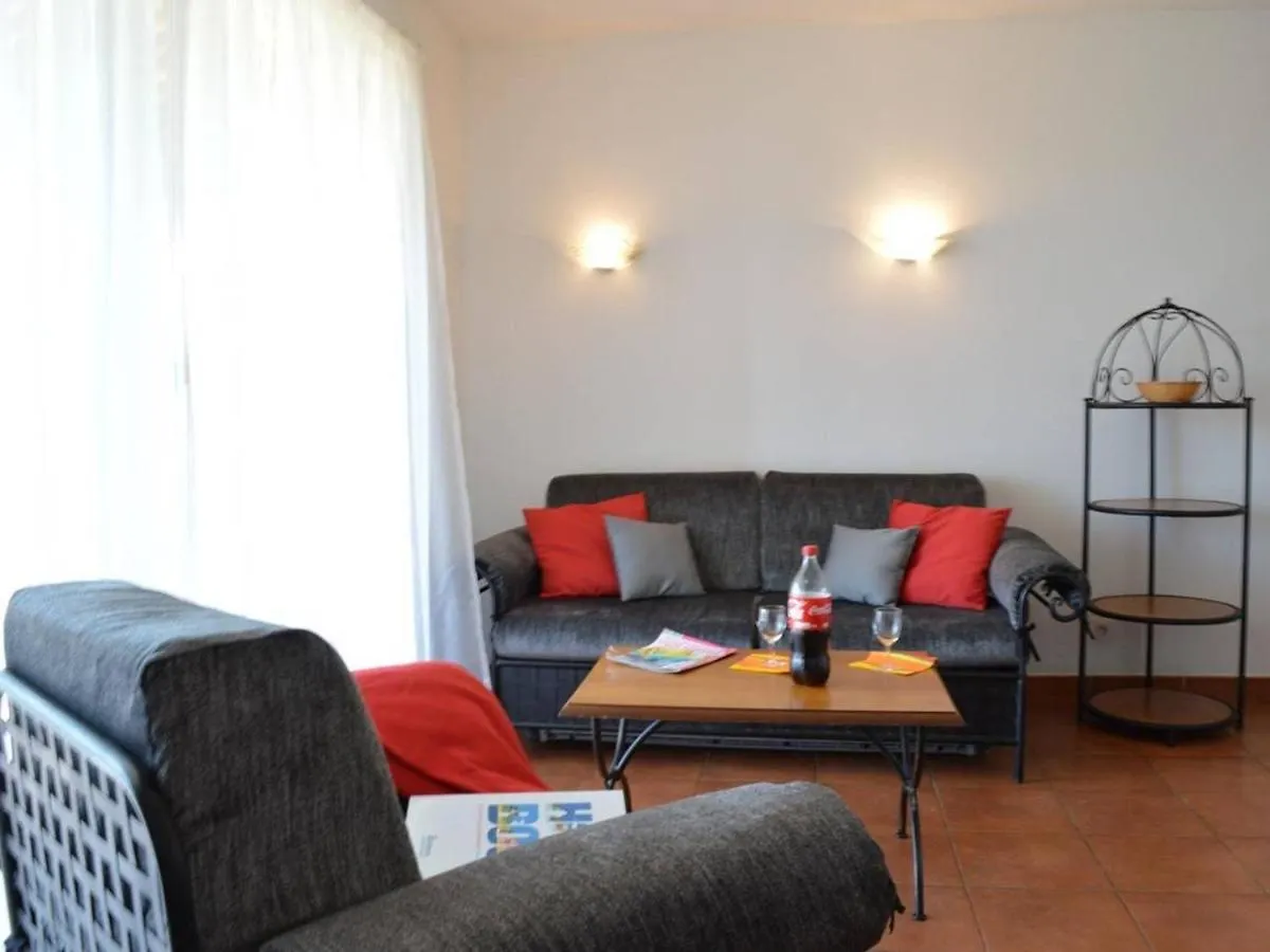 Appartement 3 Pieces Avec Terrasse, Piscine, Parking Et Navette Plage A Sainte-Maxime - Fr-1-226-189 France